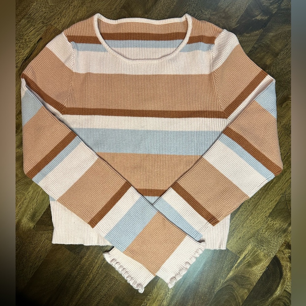 SHEIN GIRLS CROPPED LONG SLEEVE STRIPED SHIRT SIZE: LARGE